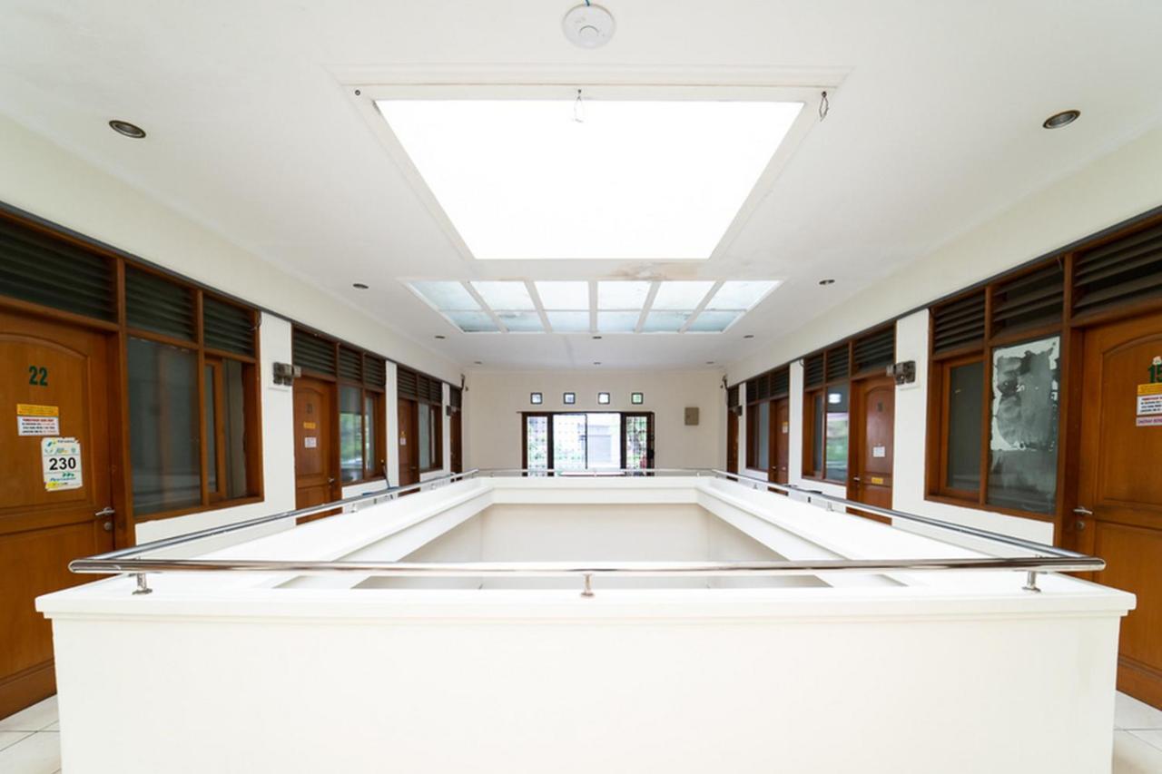 Koolkost Near Padjadjaran University - Minimum Stay 6 Nights Bandung Eksteriør bilde