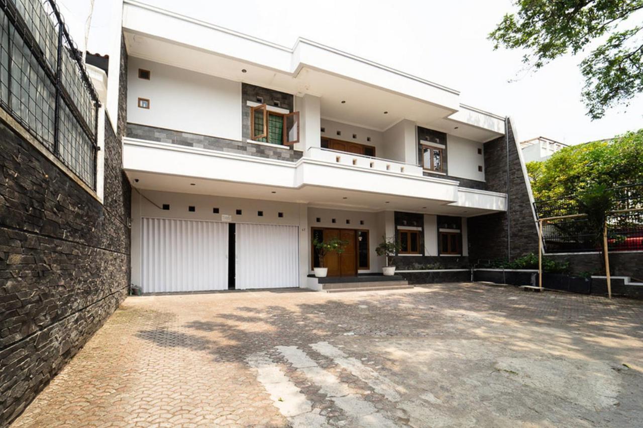 Koolkost Near Padjadjaran University - Minimum Stay 6 Nights Bandung Eksteriør bilde