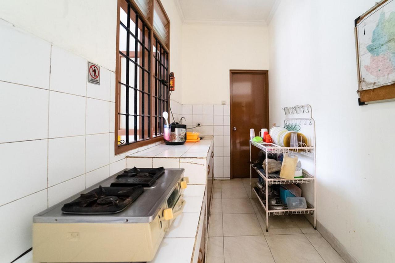 Koolkost Near Padjadjaran University - Minimum Stay 6 Nights Bandung Eksteriør bilde